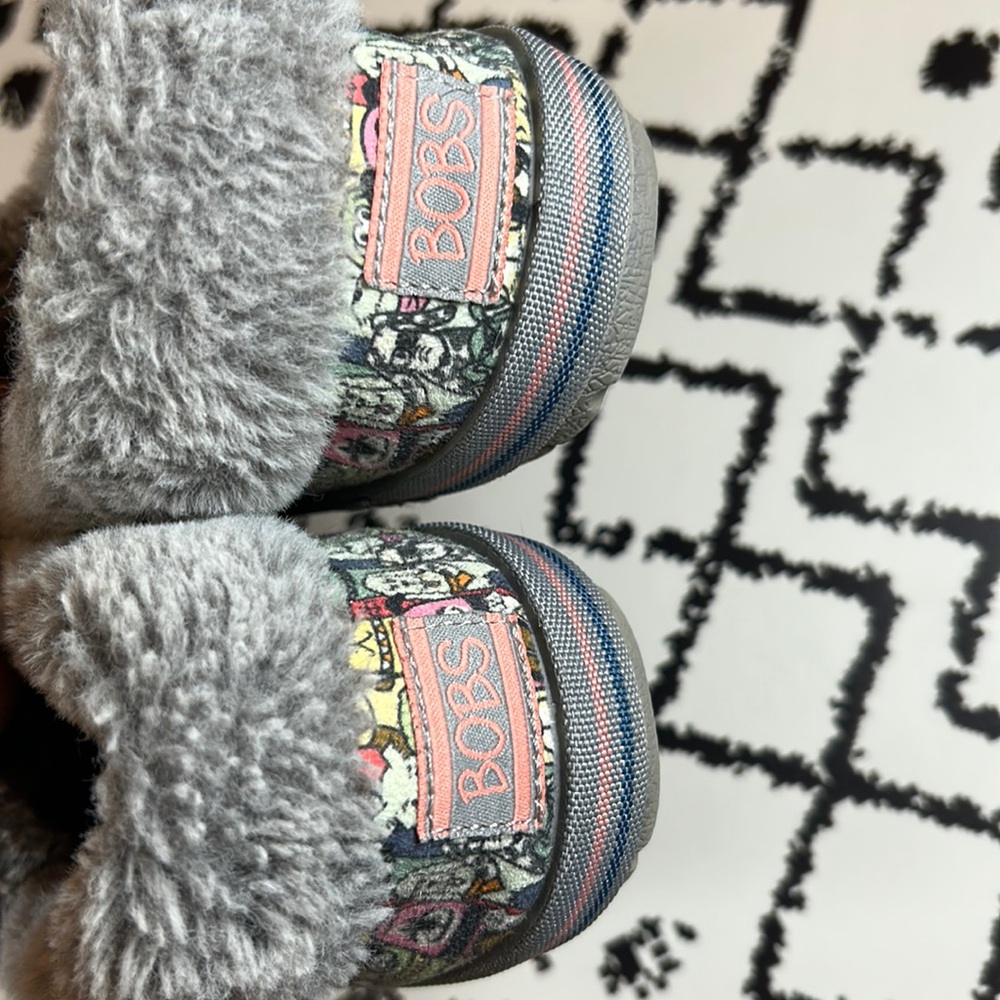 SKECHERS BOBS Too Cozy - Snuggle Rovers Women’s Slippers - US Size 8 - GUC - Picture 8 of 11